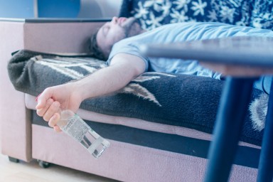 Вывод из запоя в Лакинске